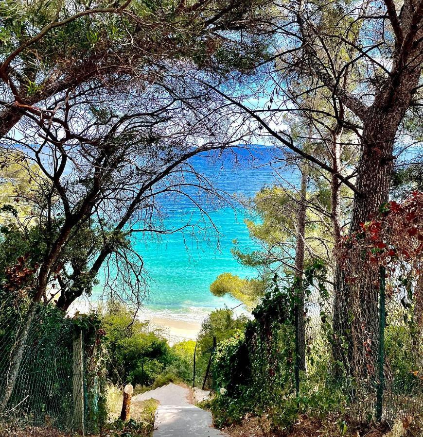 Residence Le St James Le Lavandou Exterior foto